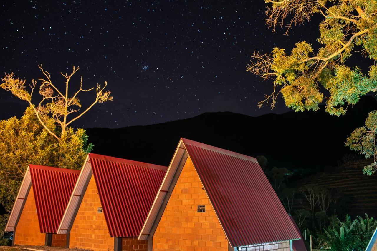 ホテル Pousada Recanto Da Lua Caparaó Velho エクステリア 写真